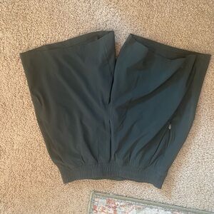 Dark Green Elastic Waist Shorts
